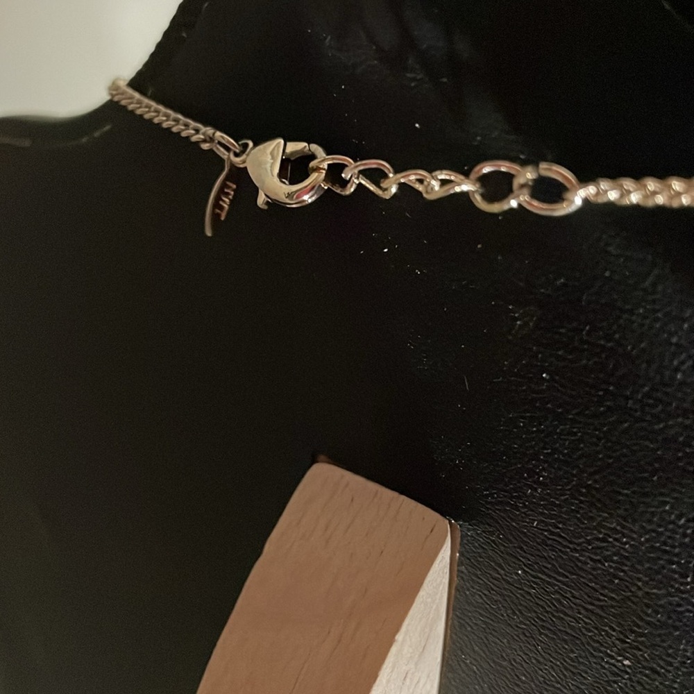 Beautiful Short Length Pearl Necklace - Picture 5 of 5
